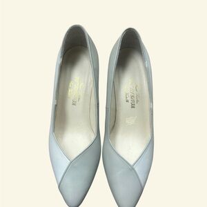 Vintage Women's 18th Ave Gray Pumps